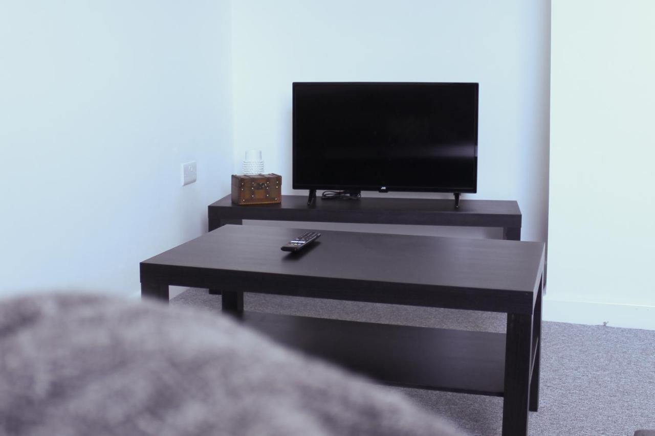 Stylish 1Br Apartment In The Heart Of Heywood Extérieur photo